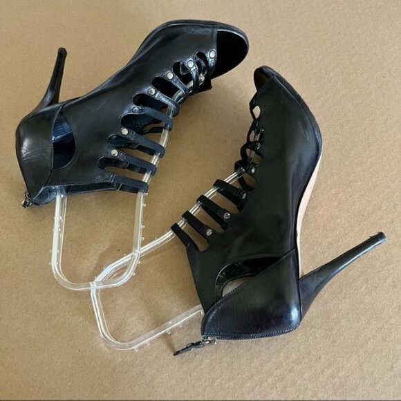 Stuart Weitzman Caged Cut Out Gladiator High Heels - Picture 3 of 11